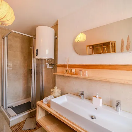 Apartment Ferienwohnung Waldenburg Etage 2